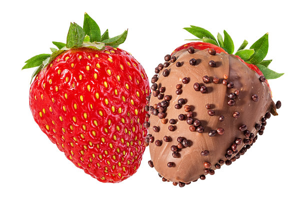 草莓在巧克力上孤立的白色图片下载