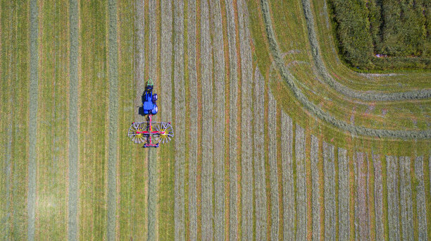 拖拉机的艺术图片下载