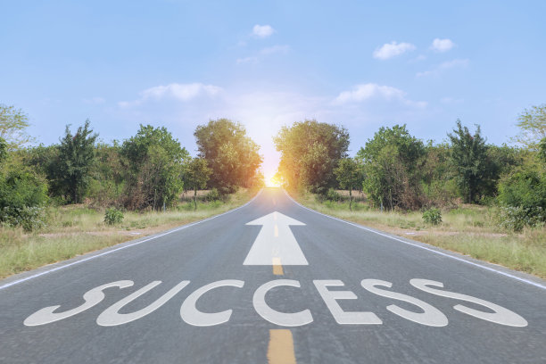 指引通往未来成功之路的箭头图片下载