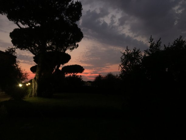 日落在罗马图片下载