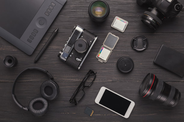 摄影师的各种个人设备图片下载