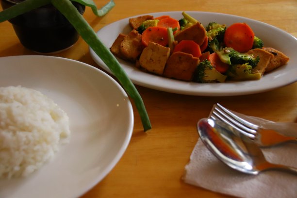 简单健康的素食餐图片下载