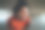 一个疲惫的健康的年轻快乐的男人与耳机在他的耳朵在公园慢跑后休息的特写肖像-新年的决心图片下载