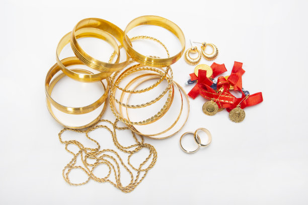 废金堆图片下载