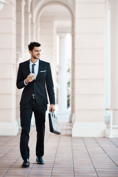 在城市里获得联系图片下载