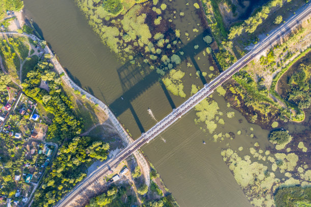 桥在河上图片下载