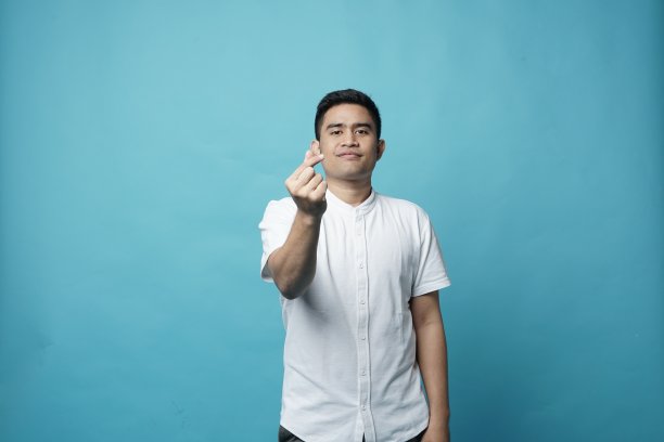 Saranghae / Little Heart东南亚青年Man - Copy Space图片下载