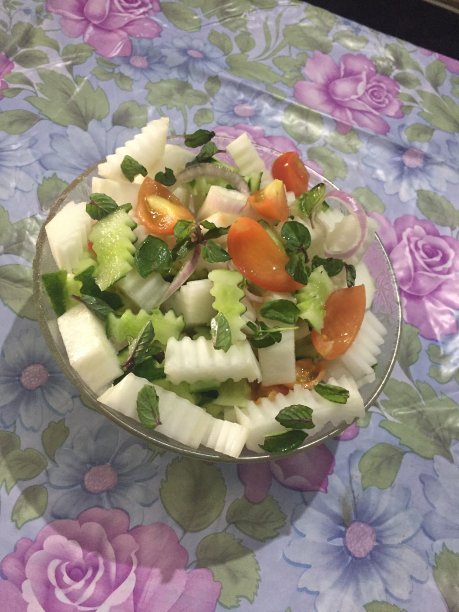 新鲜的沙拉图片下载