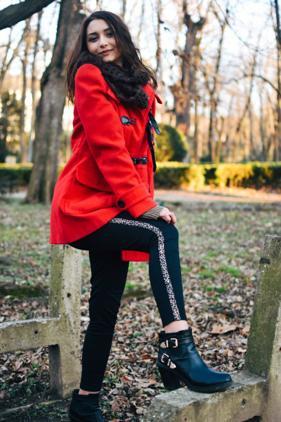 美丽的白人女子图片下载