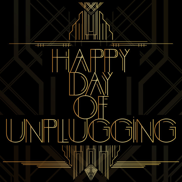 金色装饰的拔掉插头的日子标志与古老的字母。图片下载