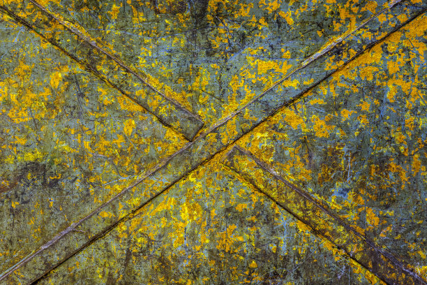 陈旧的工业用喷漆平铁板纹理与焊接钢斜横条纹的刚性图片下载