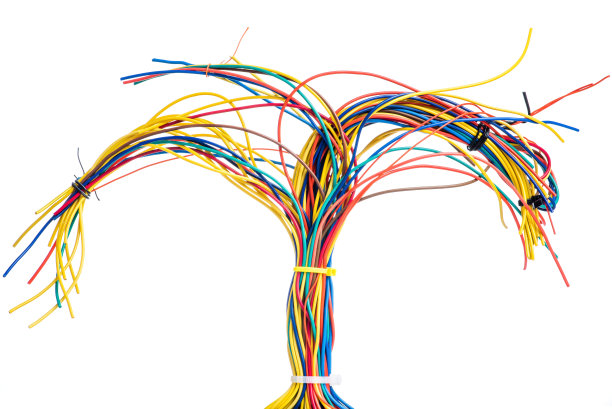 电气安装彩色电缆和电线隔离在白色图片下载