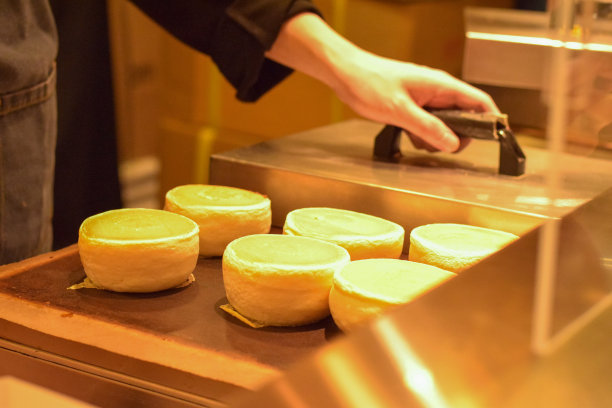 日本soufflé糕点在制作中图片下载