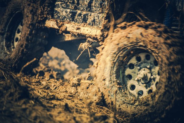 越野泥路图片下载