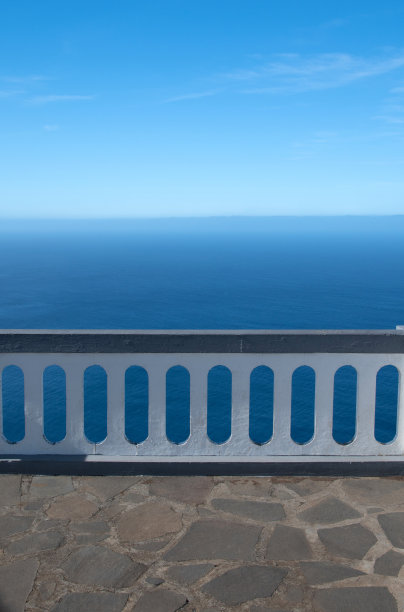 海景和栏杆图片下载