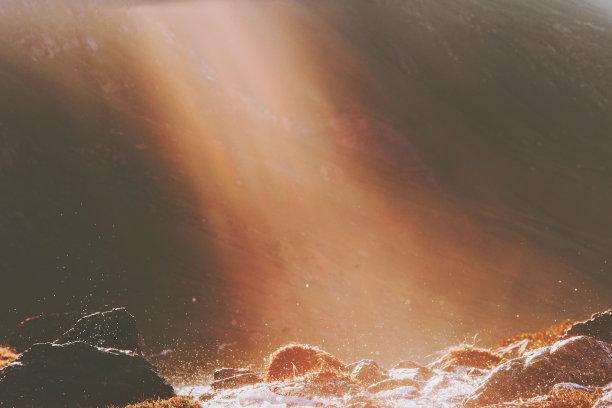 晨光河水溅山景观旅游野生自然图片下载