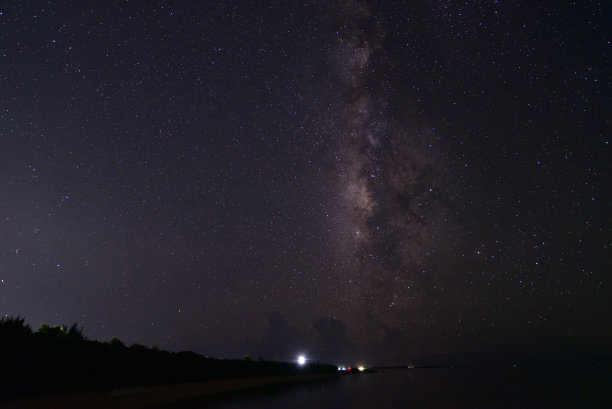 日本冲绳石垣的银河图片下载