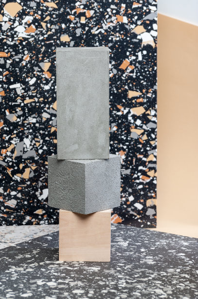 混凝土和木饰面几何图形装置图片下载