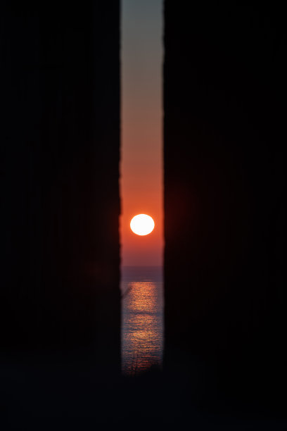 日落中央图片下载