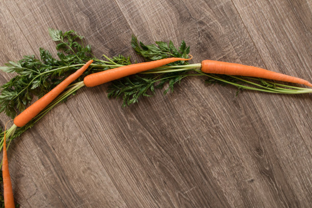 新鲜有机胡萝卜图片下载