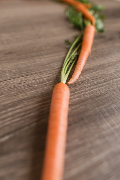 新鲜有机胡萝卜图片下载