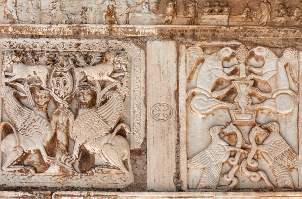 希腊雅典阿吉奥斯·埃莱弗塞里奥斯教堂。图片下载