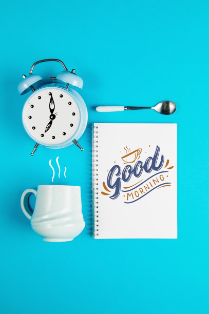 咖啡杯，笔记本和时钟的报价早上好图片下载