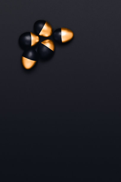 在黑暗的钥匙复活节摄影。图片下载