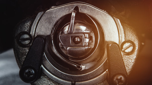 缝纫机内部零件：梭壳和针的工作原理图片下载