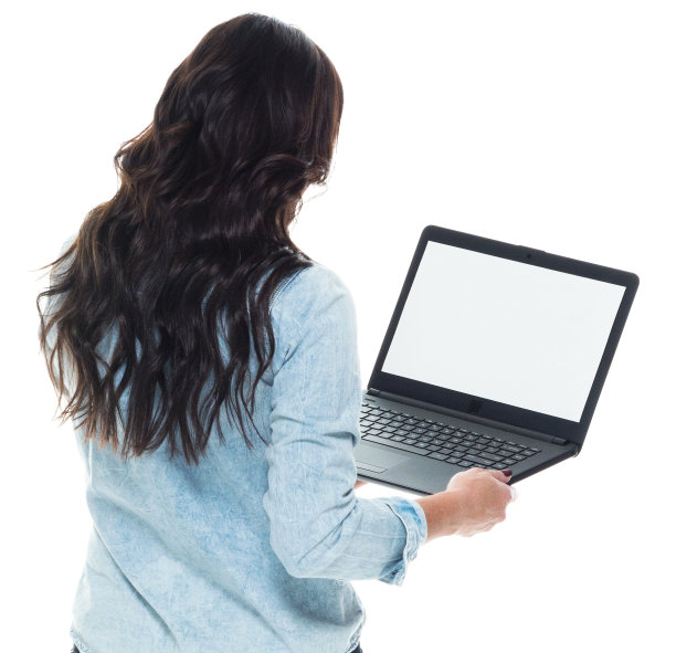 白人中年人穿着裤子站在白色背景前使用电脑图片下载