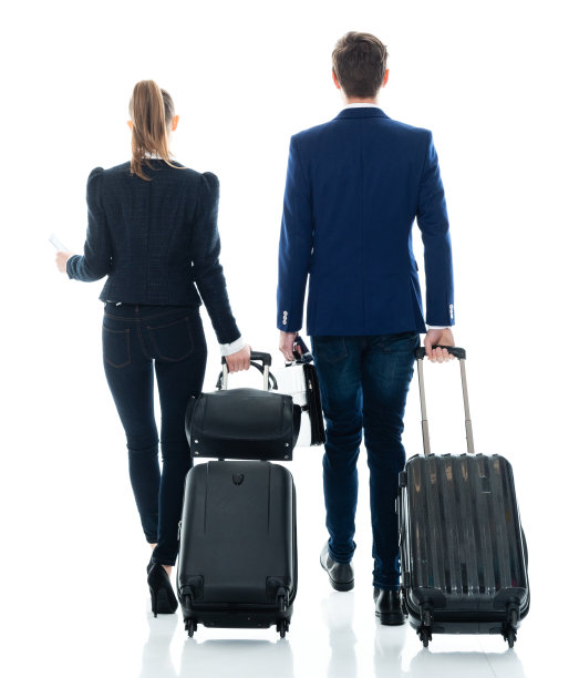 白人男性旅游商务旅行在白人背景谁是度假穿着商务装和拿公文包图片下载