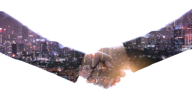 城市背景下的商务握手特写：商业沟通、营销、团队合作与伙伴关系概念图片下载