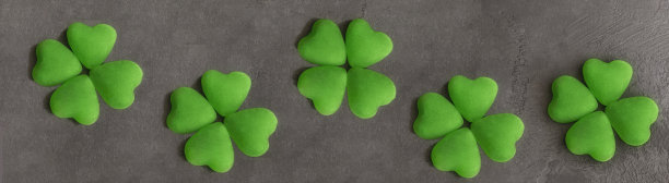 圣帕特里克节庆典banner，四叶草背景图片下载