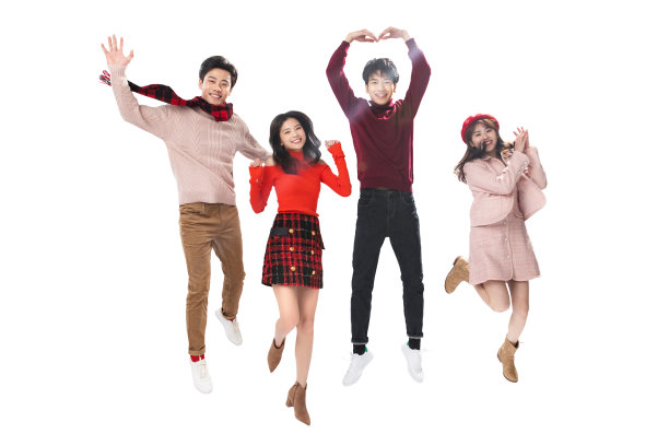 欢呼跳跃的青年男女图片下载