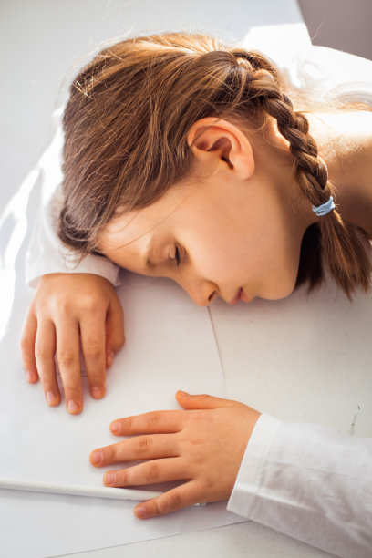 太累了，不想学习。图片下载