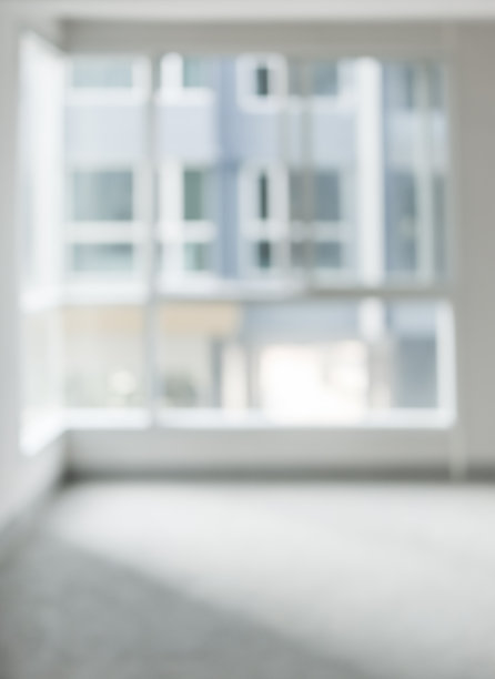 模糊的室内与大窗户设计作为背景。图片下载