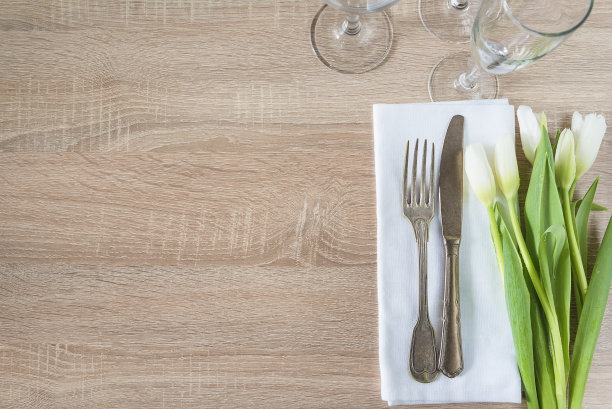 漂亮的餐桌摆设图片下载