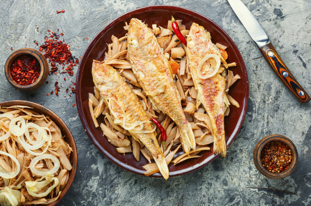 辣根炒鱼图片下载