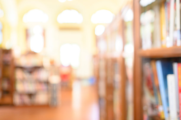 抽象模糊的公共图书馆内部背景图片下载