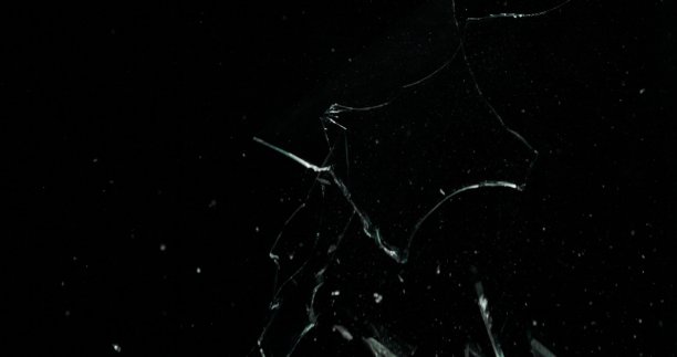 真实的霜在窗口黑色的背景图片下载