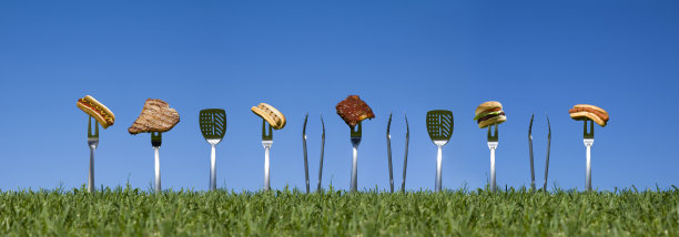 蓝天下的烧烤图片下载