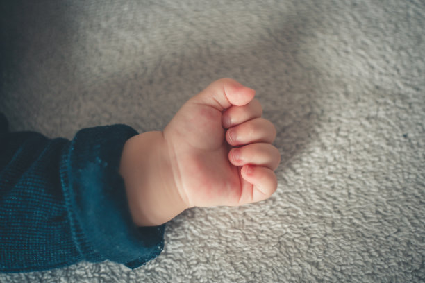 婴儿的手图片下载