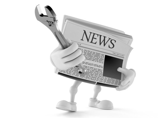 报纸人物拿着活动扳手图片下载