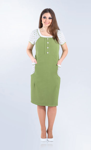 全面增长。微笑的女人模特在时尚的夏装图片下载