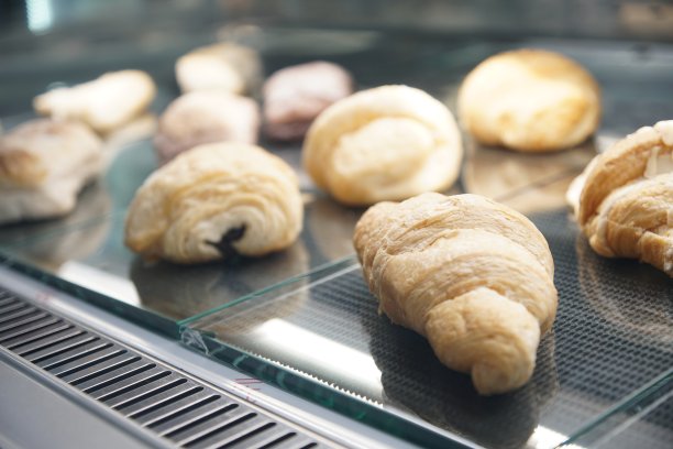 牛角面包和其他面包图片下载