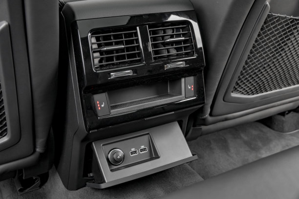 后座加热和电源图片下载