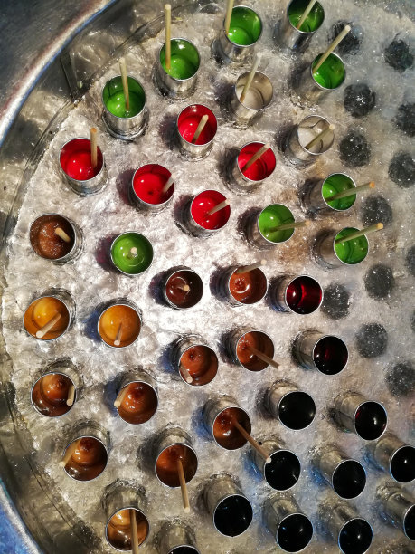 泰国传统的钢管冰淇淋图片下载