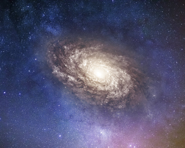 外太空遥远的星系图片下载