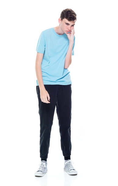 白人男性，白人背景图片下载