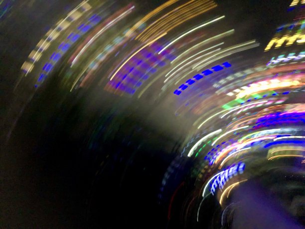 模糊的排灯节庆祝灯光作为抽象墙纸背景，散景效果图片下载